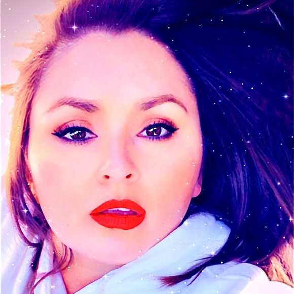 Meet your Posher, Jenna - Picture 1 of 1